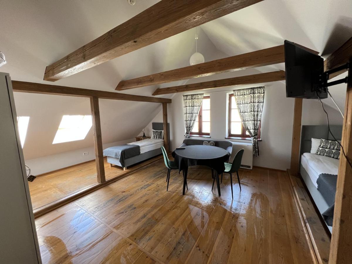 Hostel FOLKier Zgierz Eksteriør billede